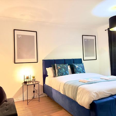 Rnm - Business Professionals Ready, Cost Effective For Large Stays! 3 Bedroom Lounge, Private Access & Entire Place, Kitchen & Washroom With Amenities, Smart Tv, Easy Access, Fast Wifi, Large Driveway, Great Transport Links, Near Worcester Hospital A Ngoại thất bức ảnh