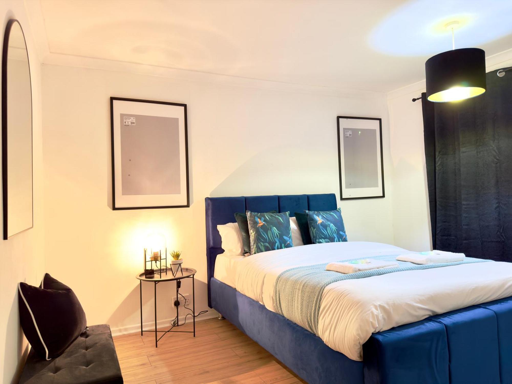 Rnm - Business Professionals Ready, Cost Effective For Large Stays! 3 Bedroom Lounge, Private Access & Entire Place, Kitchen & Washroom With Amenities, Smart Tv, Easy Access, Fast Wifi, Large Driveway, Great Transport Links, Near Worcester Hospital A Ngoại thất bức ảnh