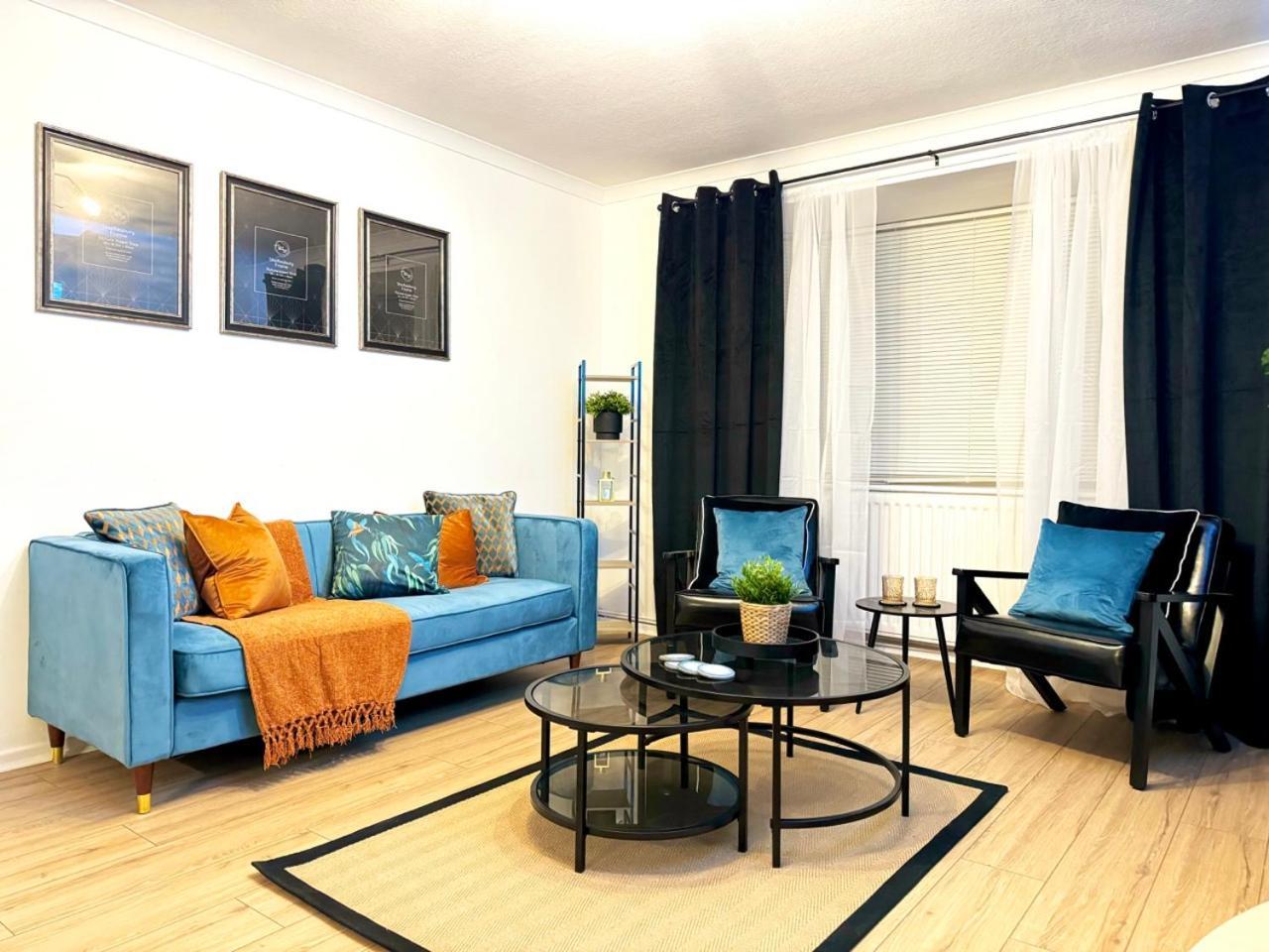 Rnm - Business Professionals Ready, Cost Effective For Large Stays! 3 Bedroom Lounge, Private Access & Entire Place, Kitchen & Washroom With Amenities, Smart Tv, Easy Access, Fast Wifi, Large Driveway, Great Transport Links, Near Worcester Hospital A Ngoại thất bức ảnh